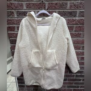 Long line sherpa full zip hoodie. NWOT  MEDIUM IVORY. Pit to pit 23” length 31”